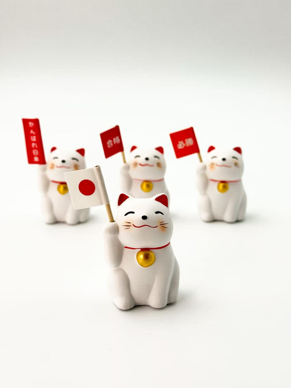 ŌEN MANEKI NEKO ORNAMENT | OMIKUJIS