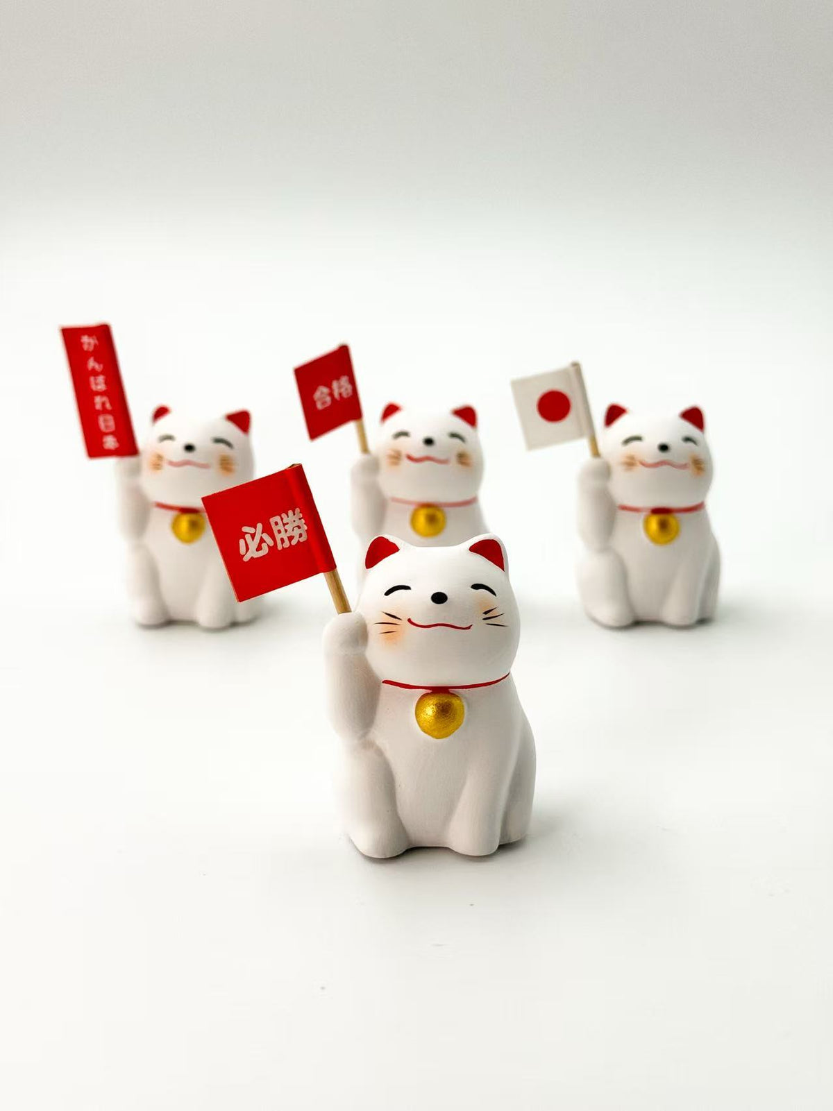 ŌEN MANEKI NEKO ORNAMENT | OMIKUJIS