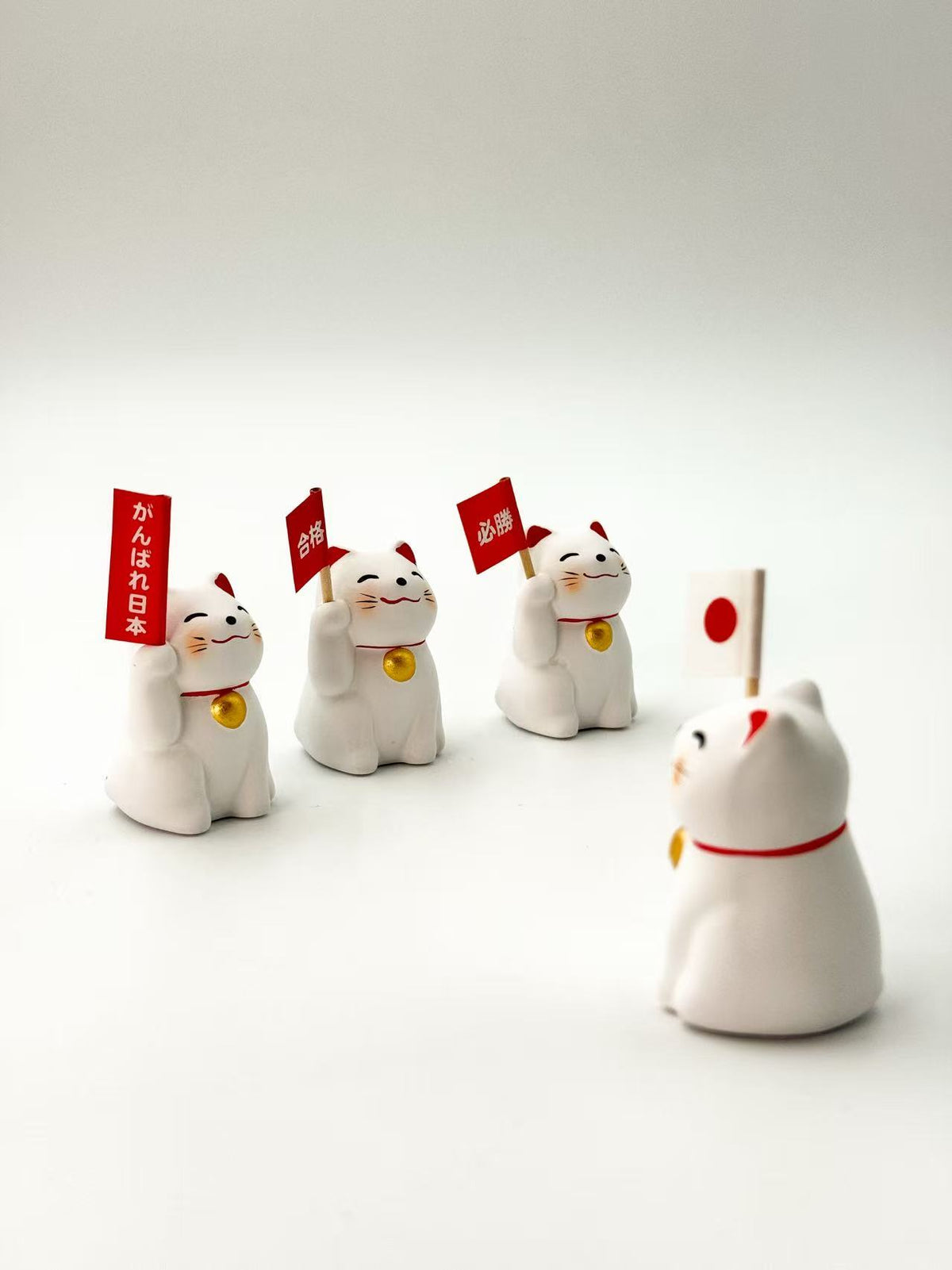 ŌEN MANEKI NEKO ORNAMENT | OMIKUJIS