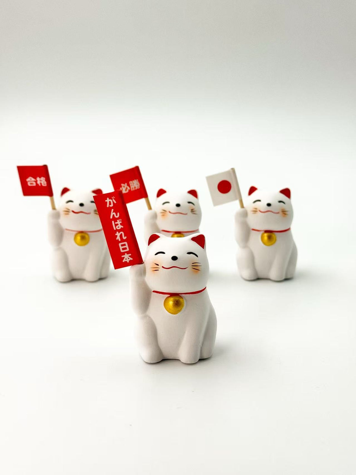 ŌEN MANEKI NEKO ORNAMENT | OMIKUJIS