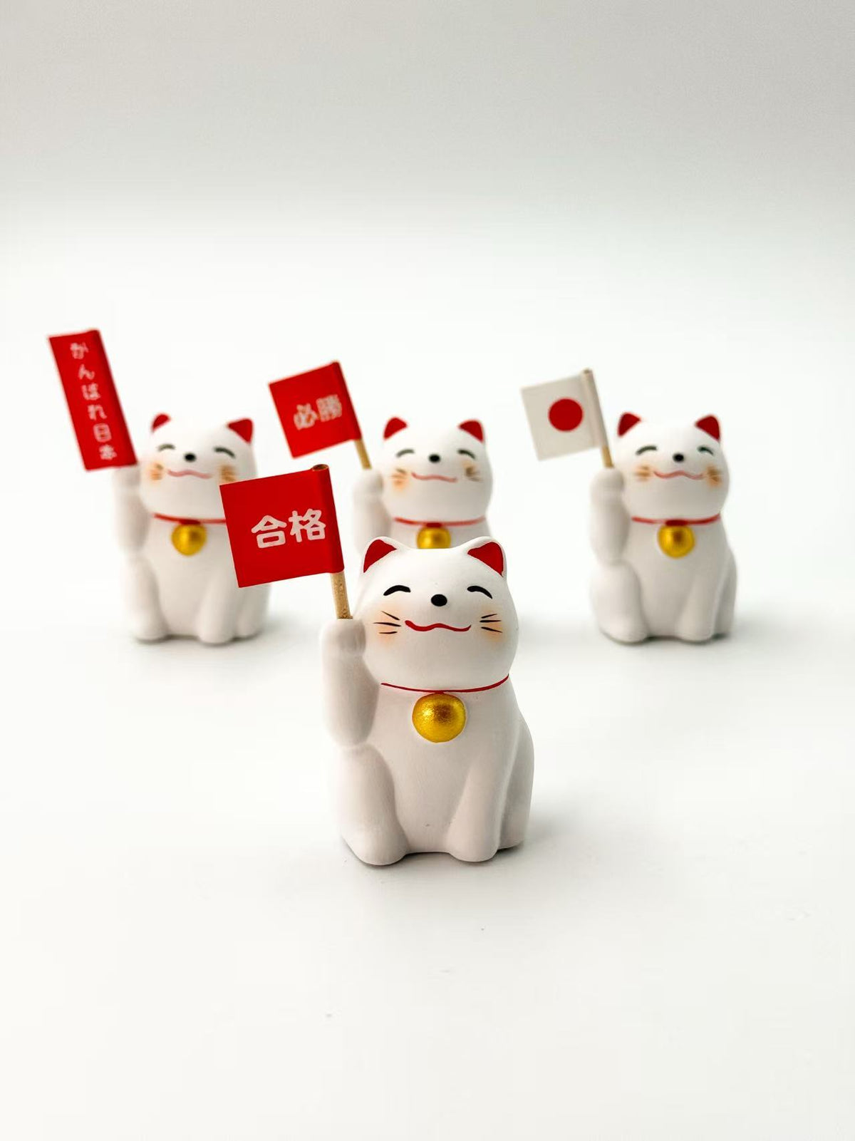 ŌEN MANEKI NEKO ORNAMENT | OMIKUJIS