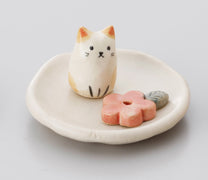 JAPANESE CAT AND FLOWER INCENSE HOLDER | KANESAN SHOTEN INC