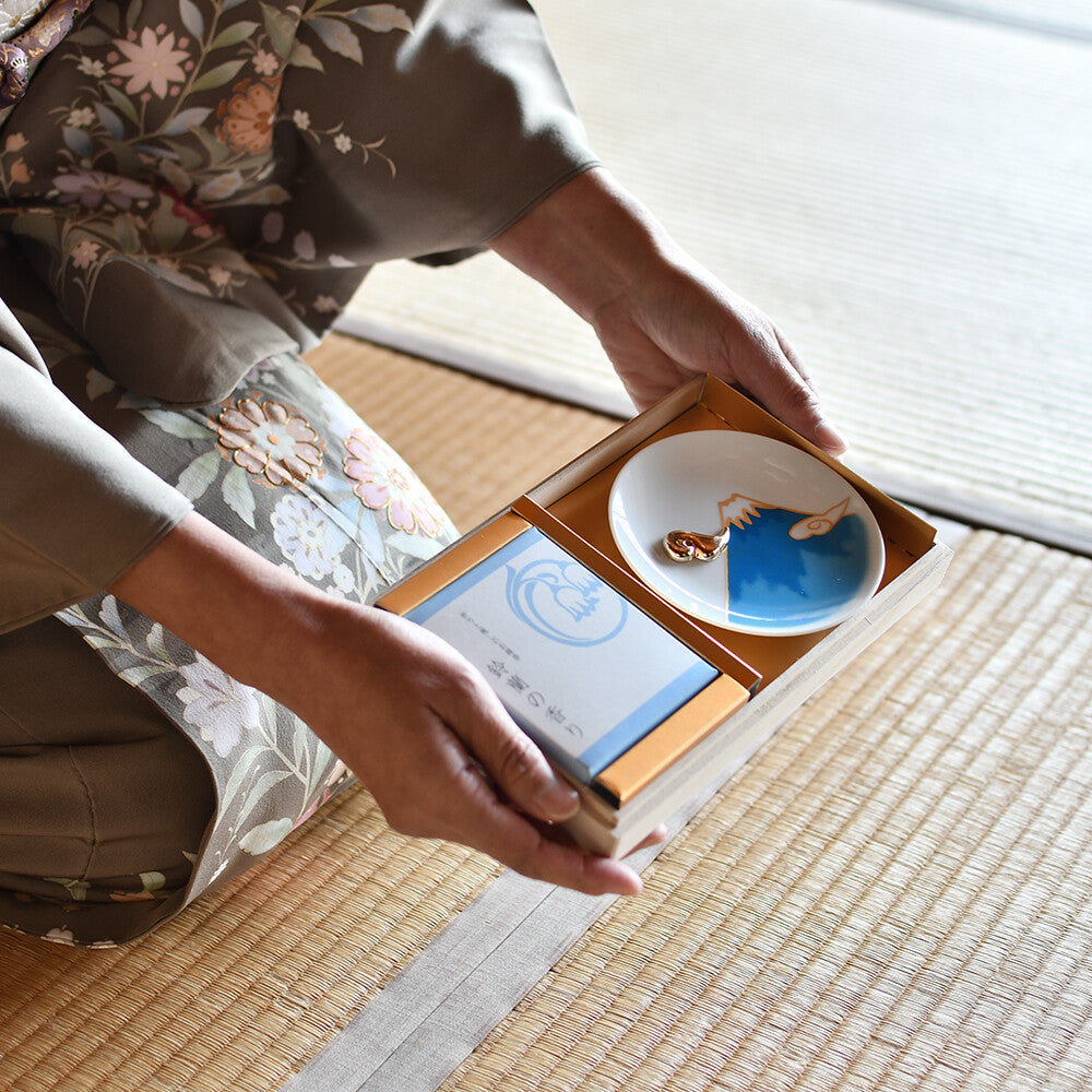 JAPANESE BLUE MOUNT FUJI INCENSE SET | LILY OF VALLEY | YOUYOUANG