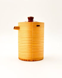 KIYOMIZU WARE SAKE SERVER | AKA MAKI KINGIN TSURU × MAGEWAPPA, 400ml 赤蒔金銀鶴 X 曲げわっぱ | NISHIKAWA