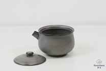 HANDMADE JAPANESE KATAKUCHI SAKE PITCHER | GREY | TOHKEN-GAMA 陶謙窯
