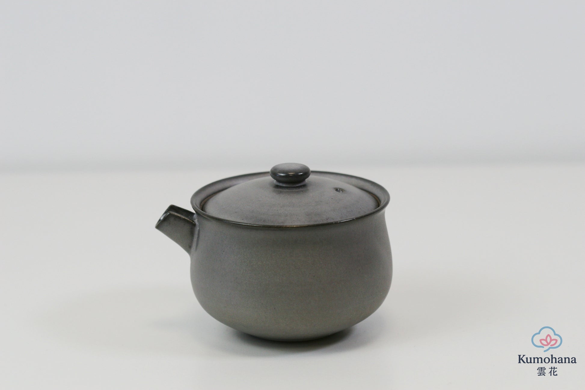 HANDMADE JAPANESE KATAKUCHI SAKE PITCHER | TOHKEN-GAMA 陶謙窯