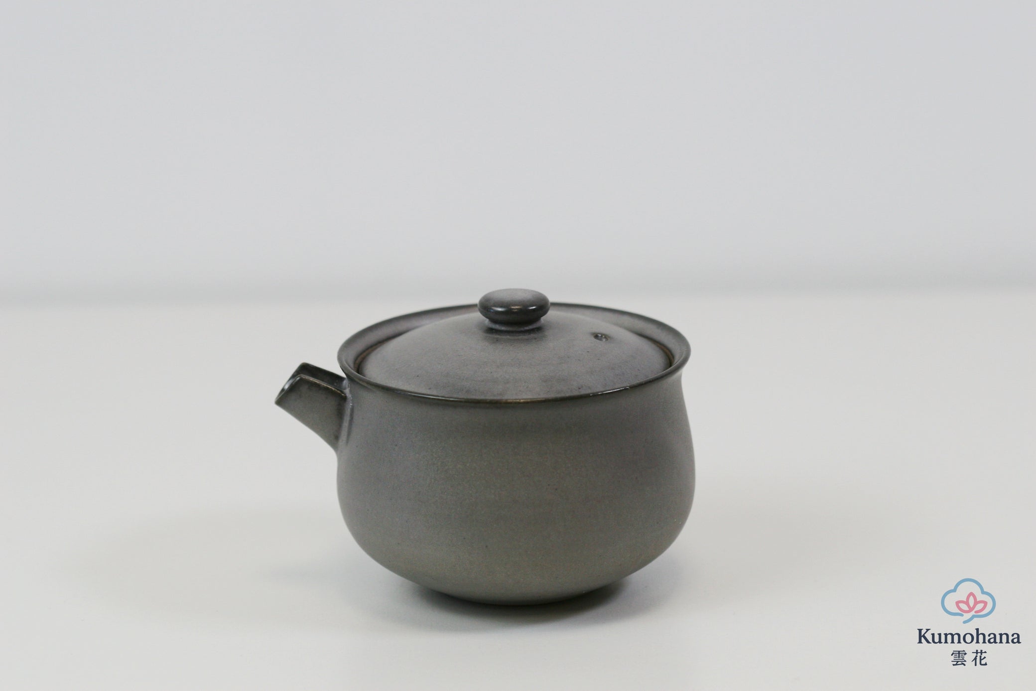 HANDMADE JAPANESE KATAKUCHI SAKE PITCHER | TOHKEN-GAMA 陶謙窯