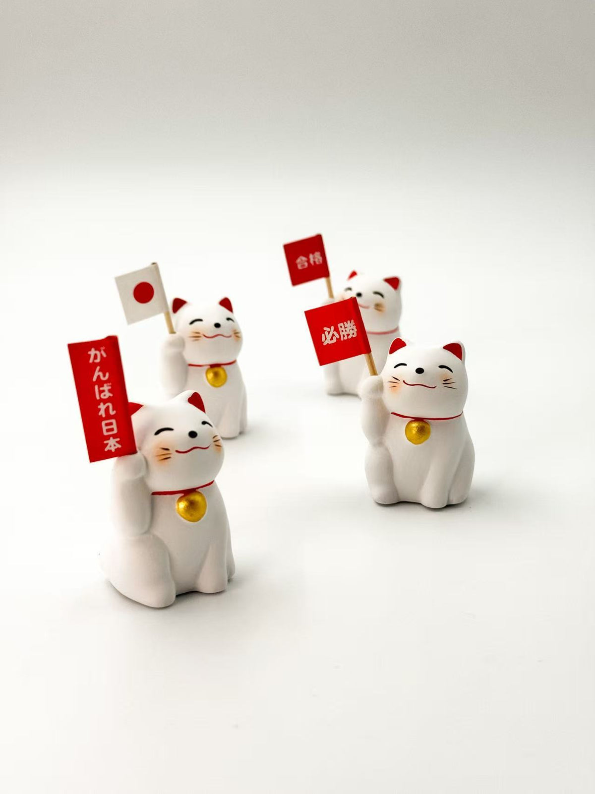 ŌEN MANEKI NEKO ORNAMENT | OMIKUJIS