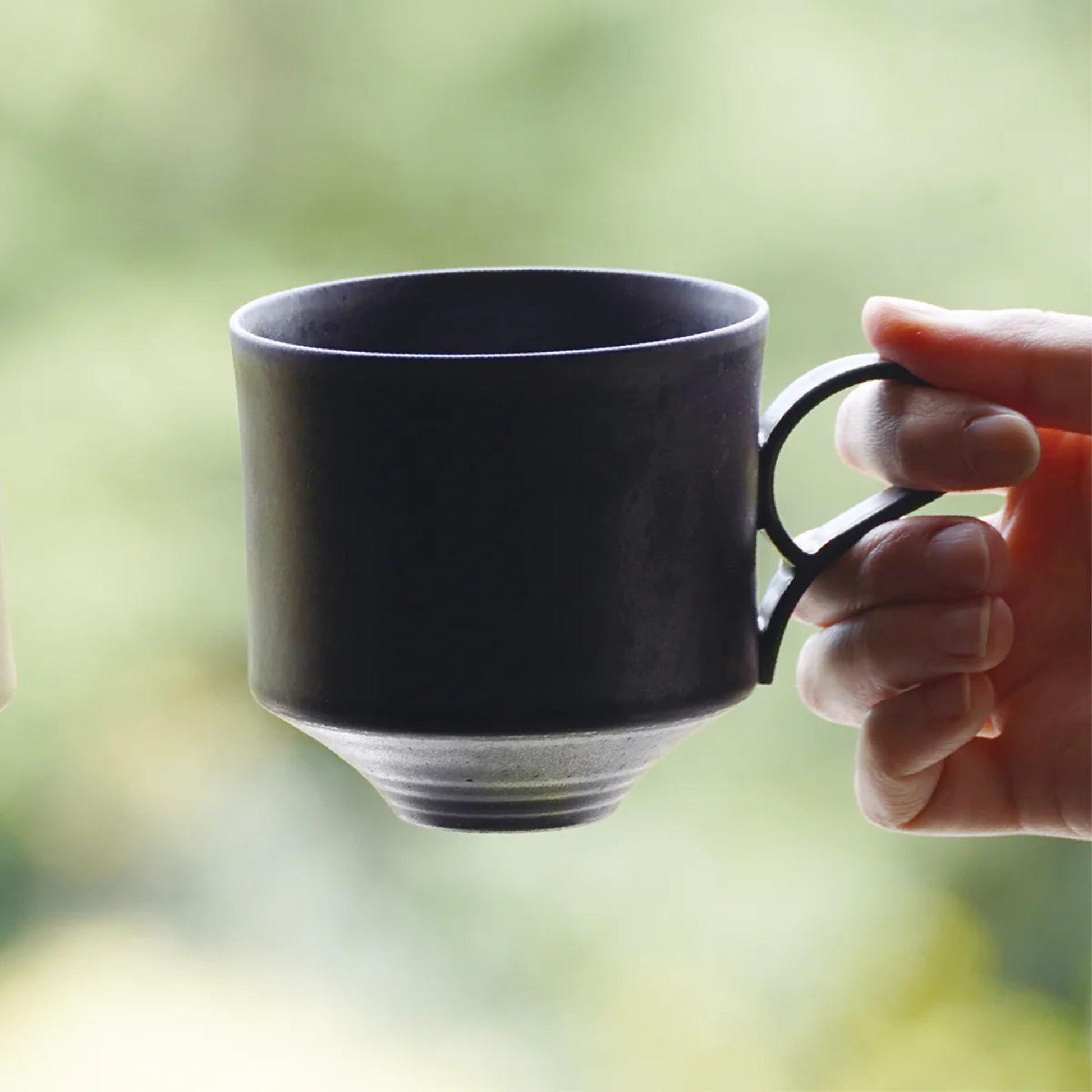 HANDMADE JAPANESE LIGHTWEIGHT MUG | IVORY | TOHKEN-GAMA 陶謙窯