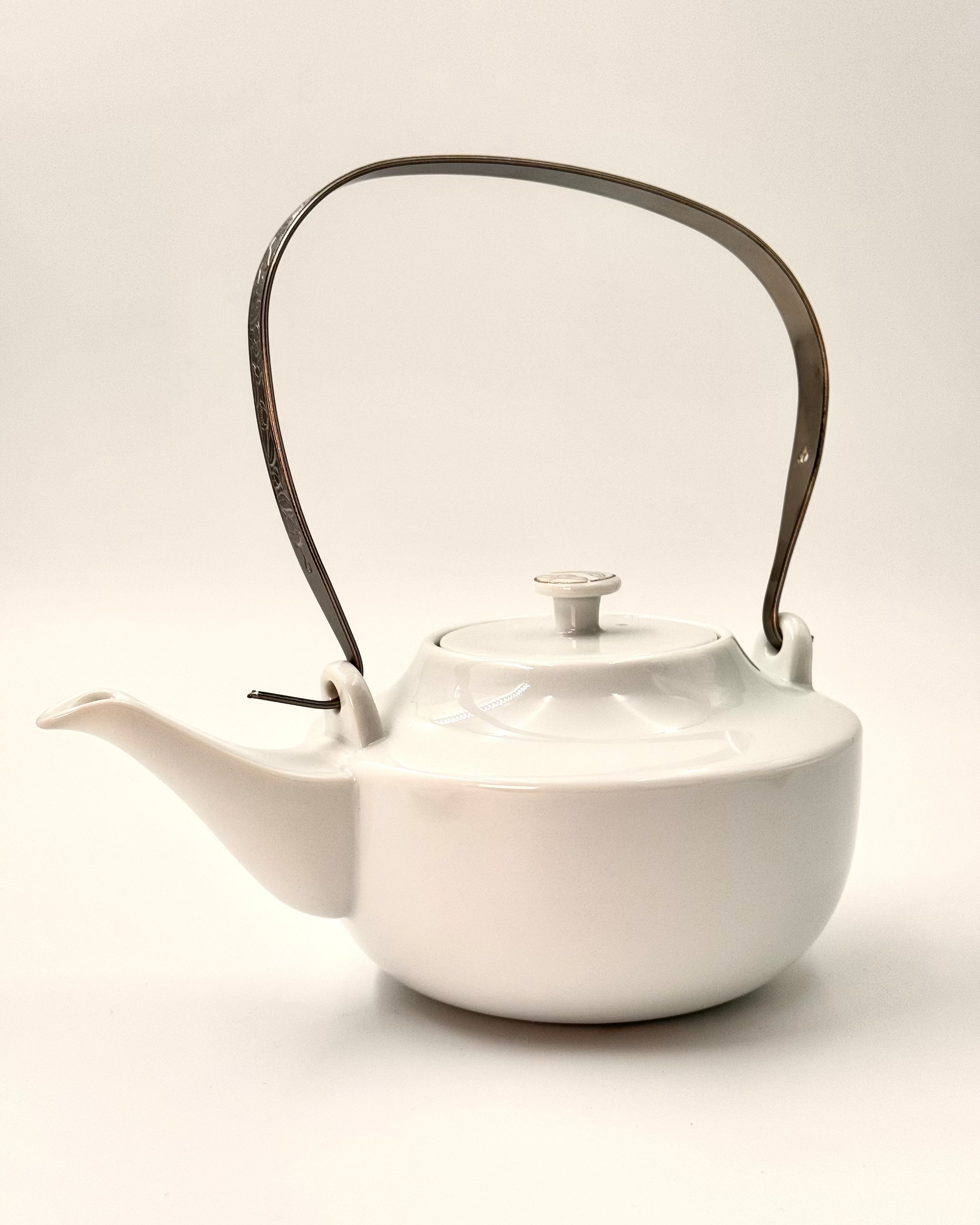 HANDMADE JAPANESE HAKURO TEAPOT | NISHIKAWA JAPAN