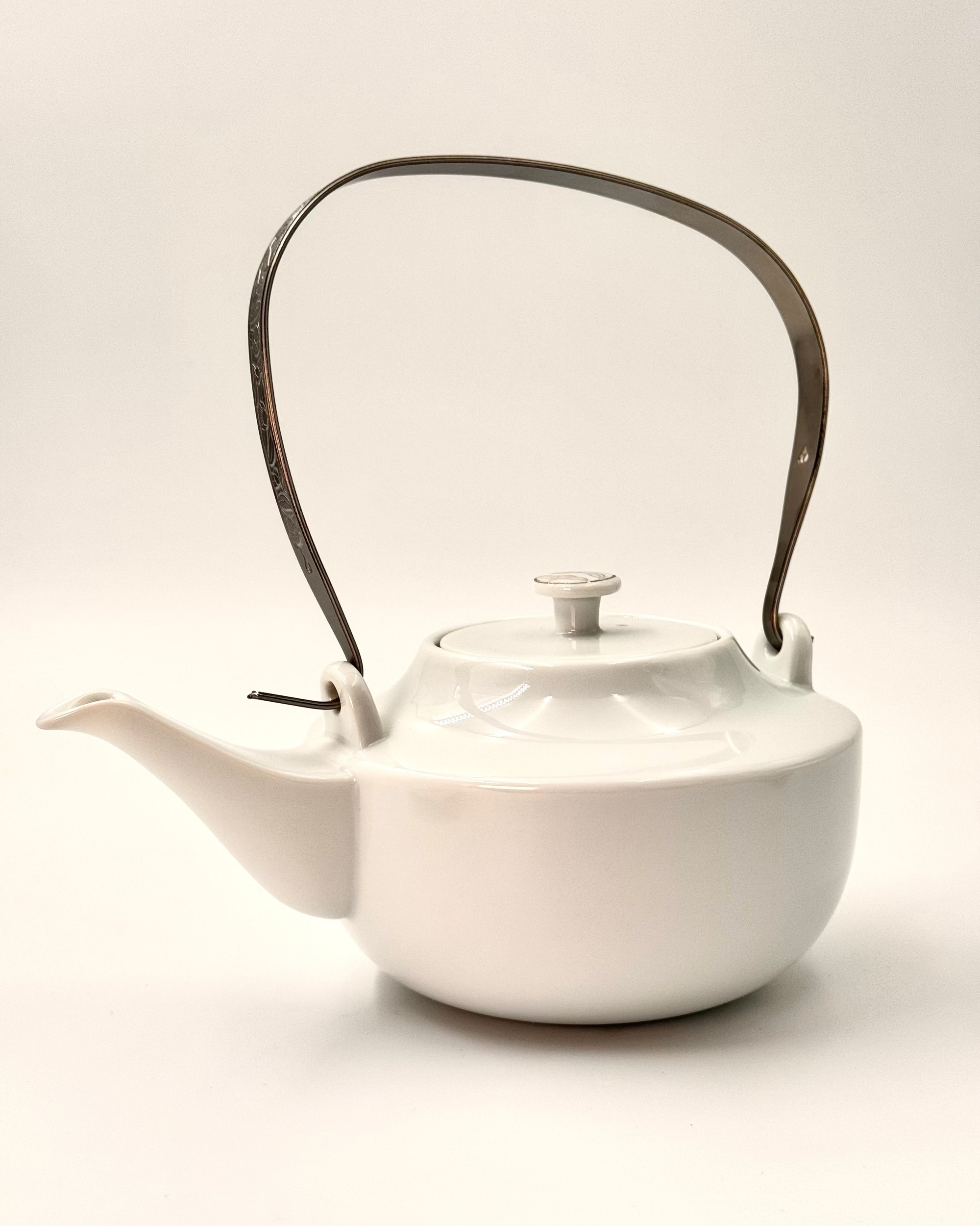 HANDMADE JAPANESE HAKURO TEAPOT | NISHIKAWA JAPAN