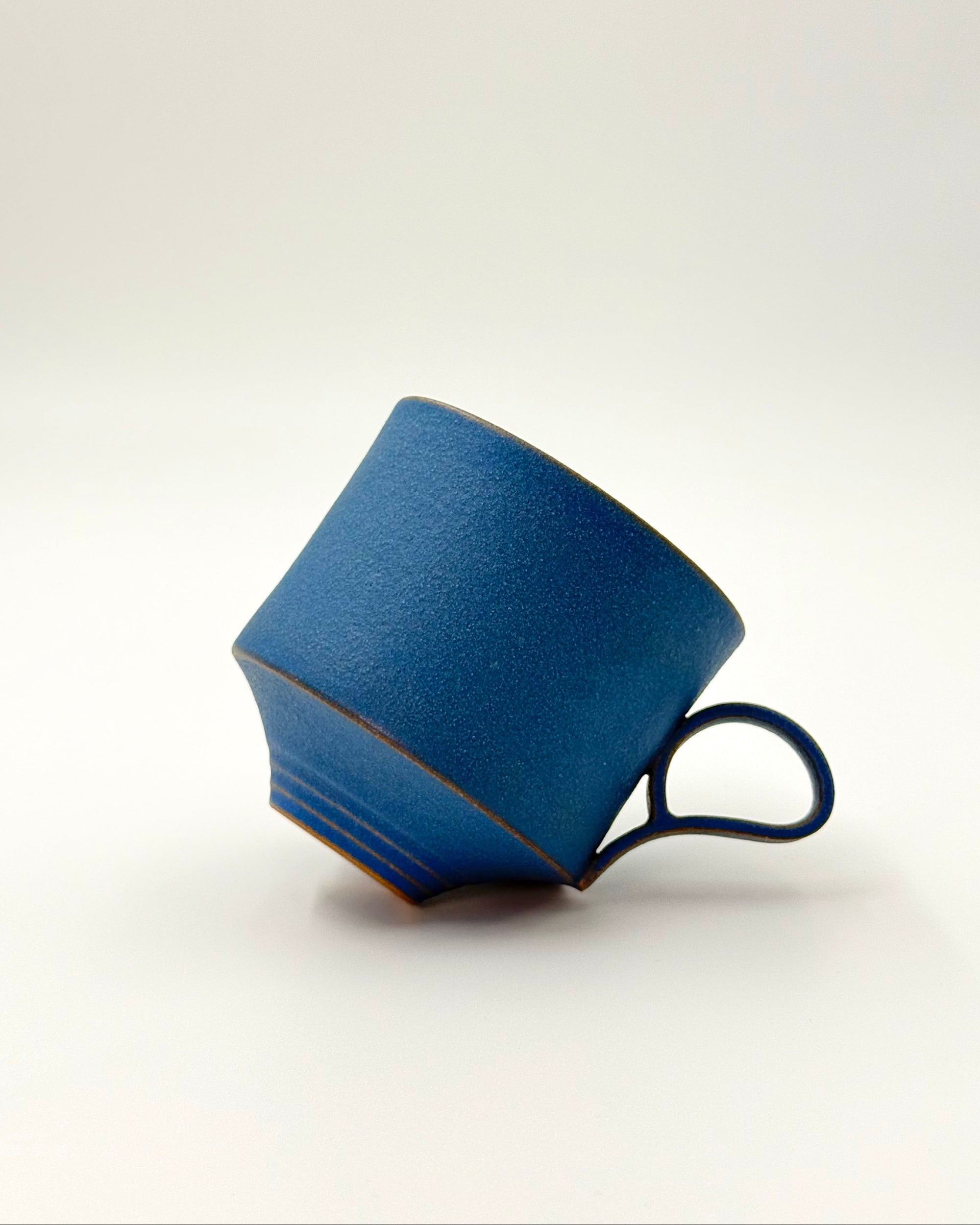 HANDMADE JAPANESE KATAKUCHI SAKE PITCHER | TOHKEN-GAMA 陶謙窯