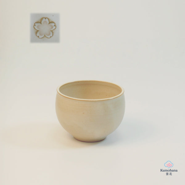 HANDMADE JAPANESE MATCHA BOWL | BEIGE SAKURA | TOHKEN-GAMA 陶謙窯