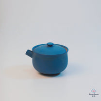 HANDMADE JAPANESE KATAKUCHI SAKE PITCHER | INDIGO BLUE | TOHKEN-GAMA 陶謙窯