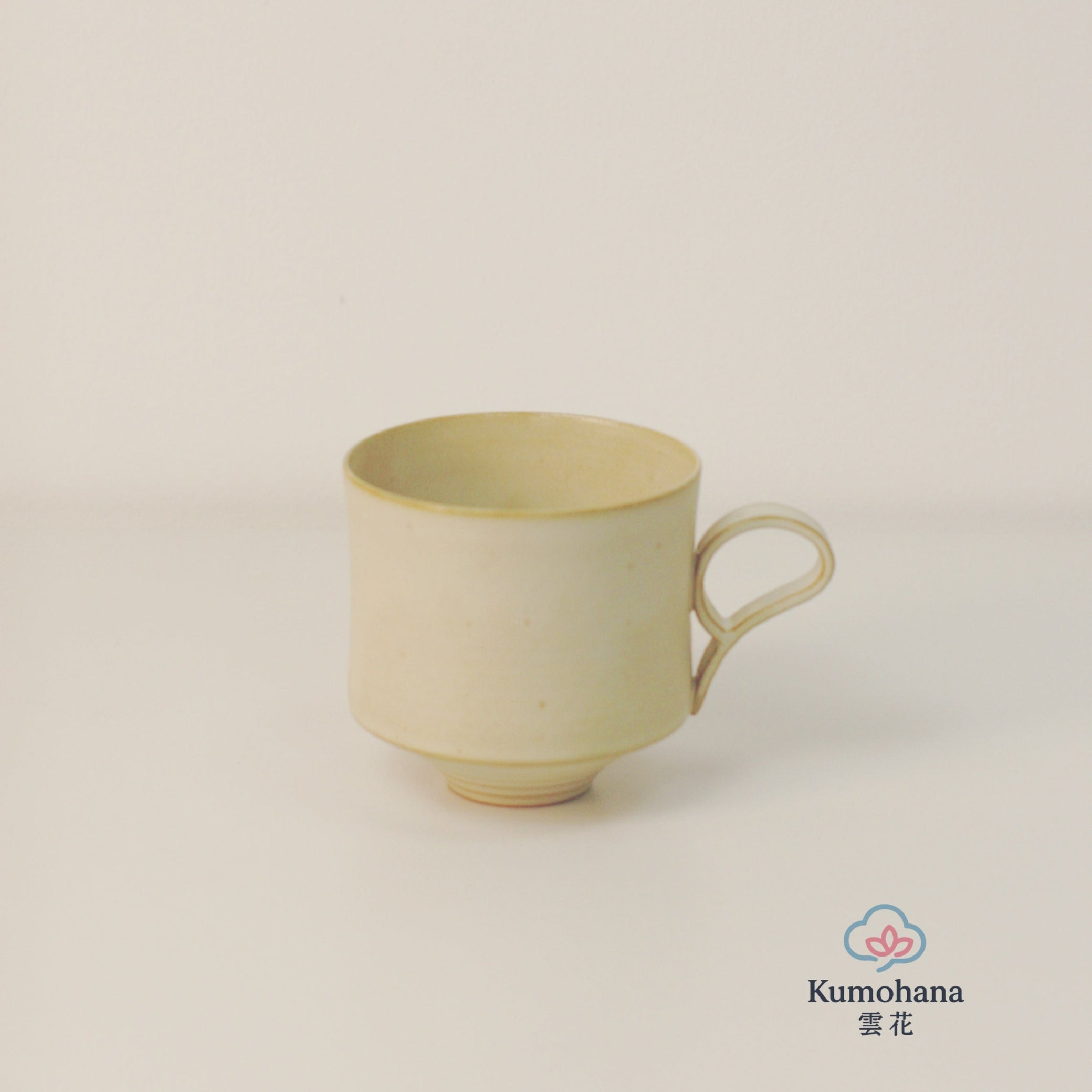 HANDMADE JAPANESE LIGHTWEIGHT MUG | IVORY | TOHKEN-GAMA 陶謙窯