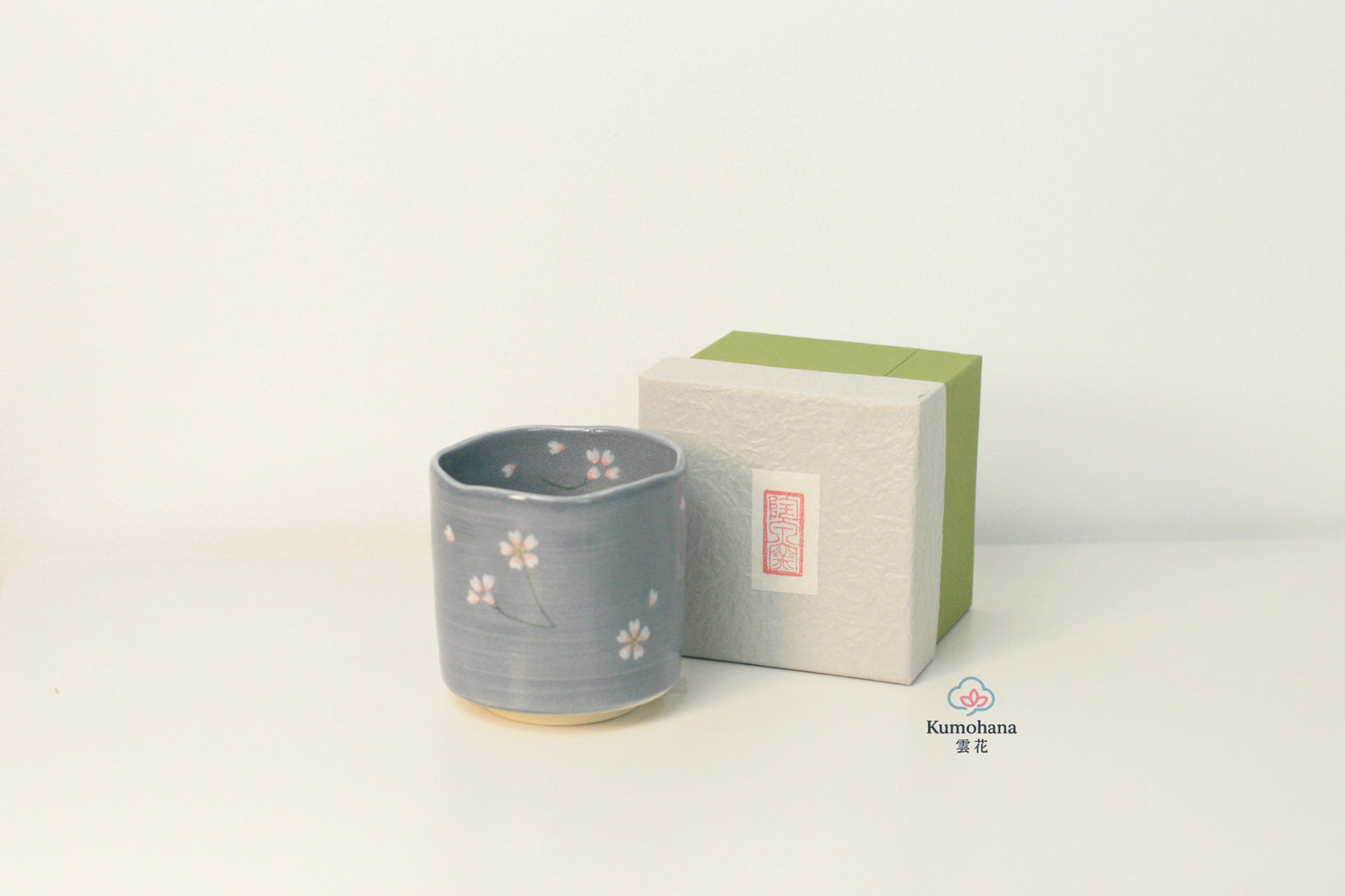 HANDMADE JAPANESE TEACUP | USUZUMI SAKURA | TOUSENGAMA 陶泉窯