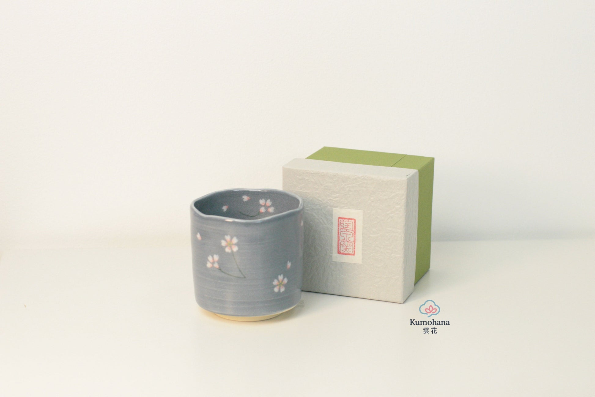 HANDMADE JAPANESE TEACUP | USUZUMI SAKURA | TOUSENGAMA 陶泉窯