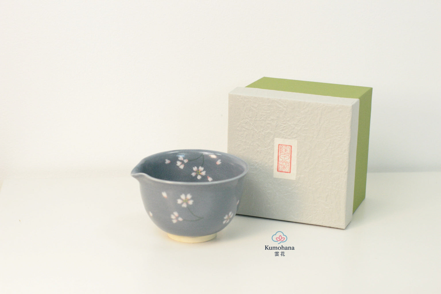 HANDMADE JAPANESE KATAKUCHI POURING VESSEL | USUZUMI SAKURA | TOUSENGAMA 陶泉窯