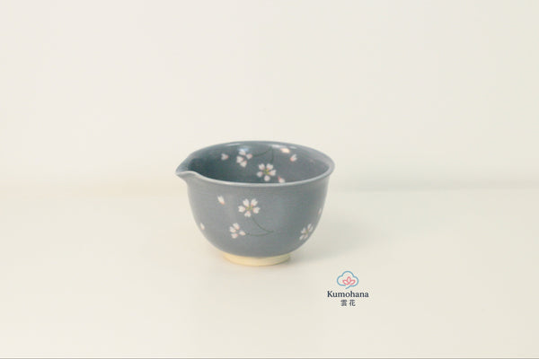 HANDMADE JAPANESE KATAKUCHI POURING VESSEL | USUZUMI SAKURA | TOUSENGAMA 陶泉窯