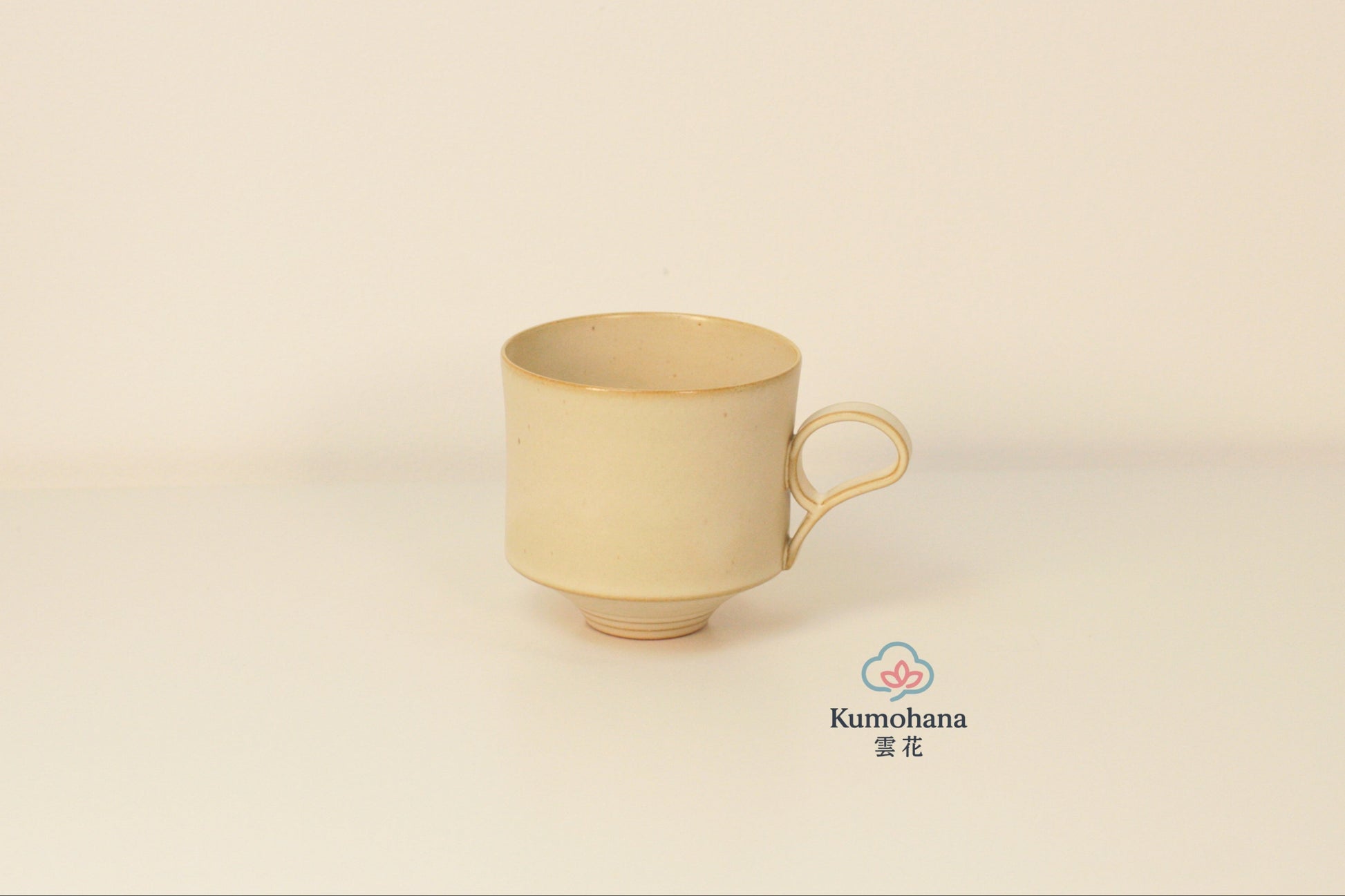 HANDMADE JAPANESE LIGHTWEIGHT MUG | IVORY | TOHKEN-GAMA 陶謙窯