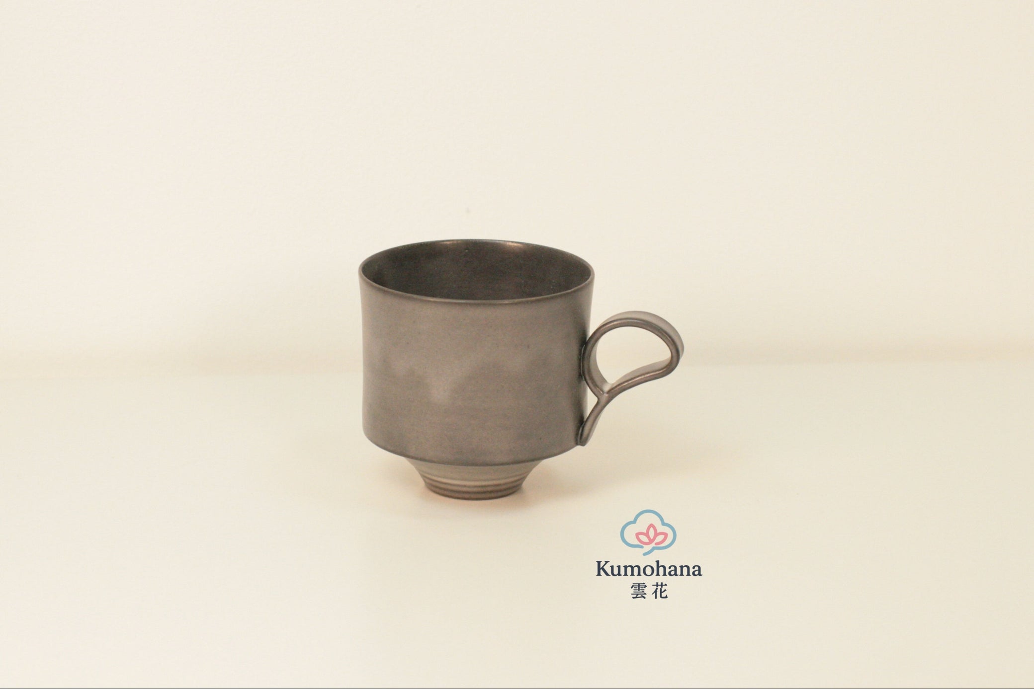 HANDMADE JAPANESE LIGHTWEIGHT MUG | GREY | TOHKEN-GAMA 陶謙窯