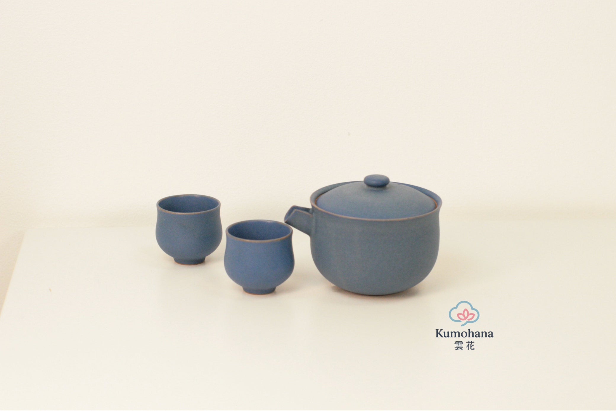 HANDMADE JAPANESE KATAKUCHI SAKE SET | INDIGO BLUE | LIDDED KATAKUCHI + 2 OCHOKO CUPS | TOHKEN-GAMA 陶謙窯