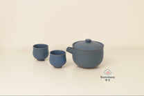 HANDMADE JAPANESE KATAKUCHI SAKE SET | INDIGO BLUE | LIDDED KATAKUCHI + 2 OCHOKO CUPS | TOHKEN-GAMA 陶謙窯