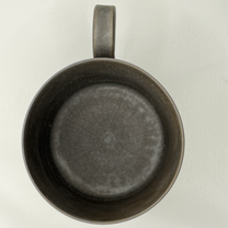 HANDMADE JAPANESE LIGHTWEIGHT MUG | BLACK | TOHKEN-GAMA 陶謙窯