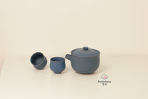 HANDMADE JAPANESE KATAKUCHI SAKE SET | INDIGO BLUE | LIDDED KATAKUCHI + 2 OCHOKO CUPS | TOHKEN-GAMA 陶謙窯