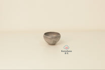 HANDMADE JAPANESE GUINOMI SAKE CUP | SMALL GREY |TOHKEN-GAMA 陶謙窯