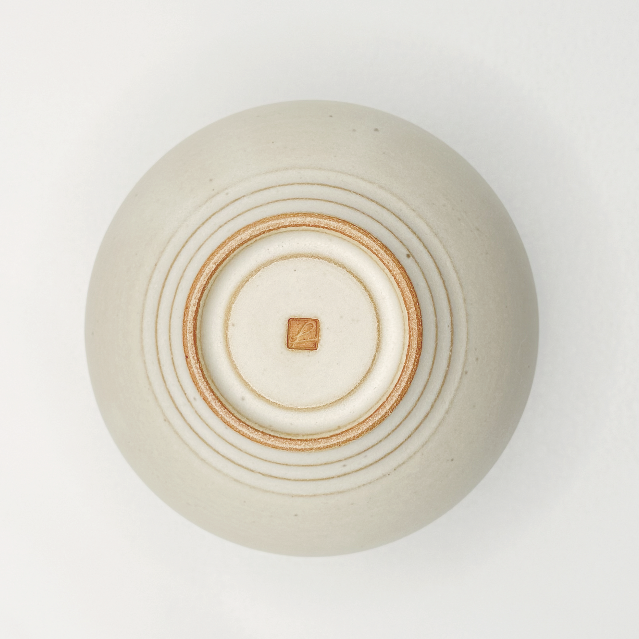 HANDMADE JAPANESE MATCHA BOWL | BEIGE PINE | TOHKEN-GAMA 陶謙窯