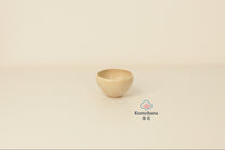 HANDMADE JAPANESE GUINOMI SAKE CUP | SMALL BEIGE |TOHKEN-GAMA 陶謙窯