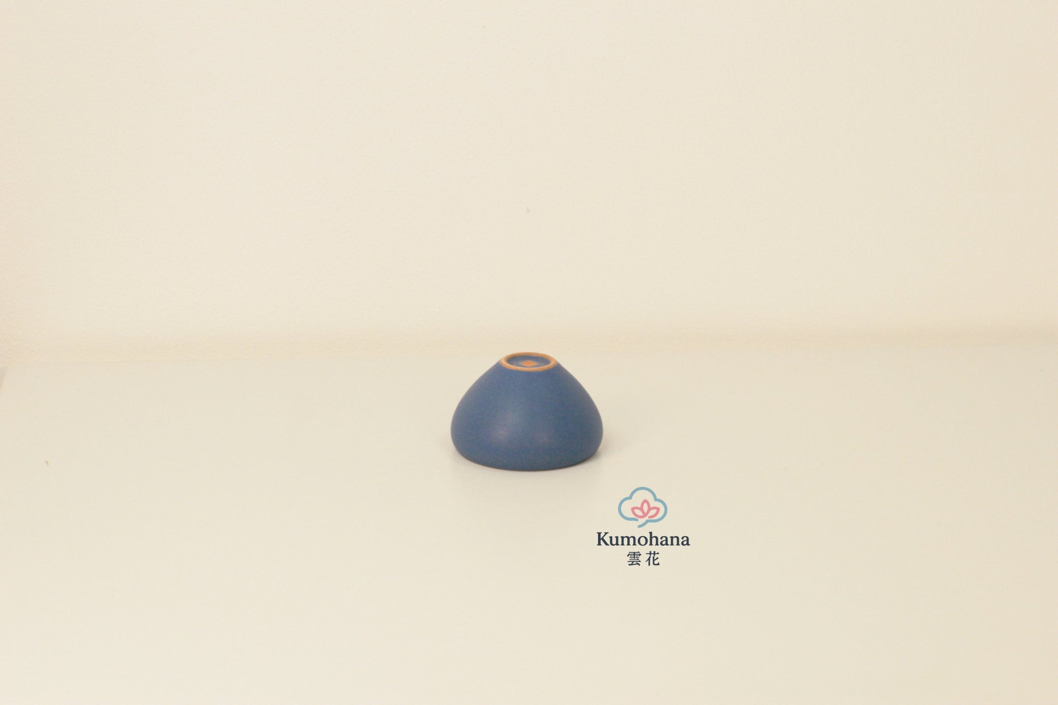 HANDMADE JAPANESE GUINOMI SAKE CUP | SMALL INDIGO BLUE |TOHKEN-GAMA 陶謙窯