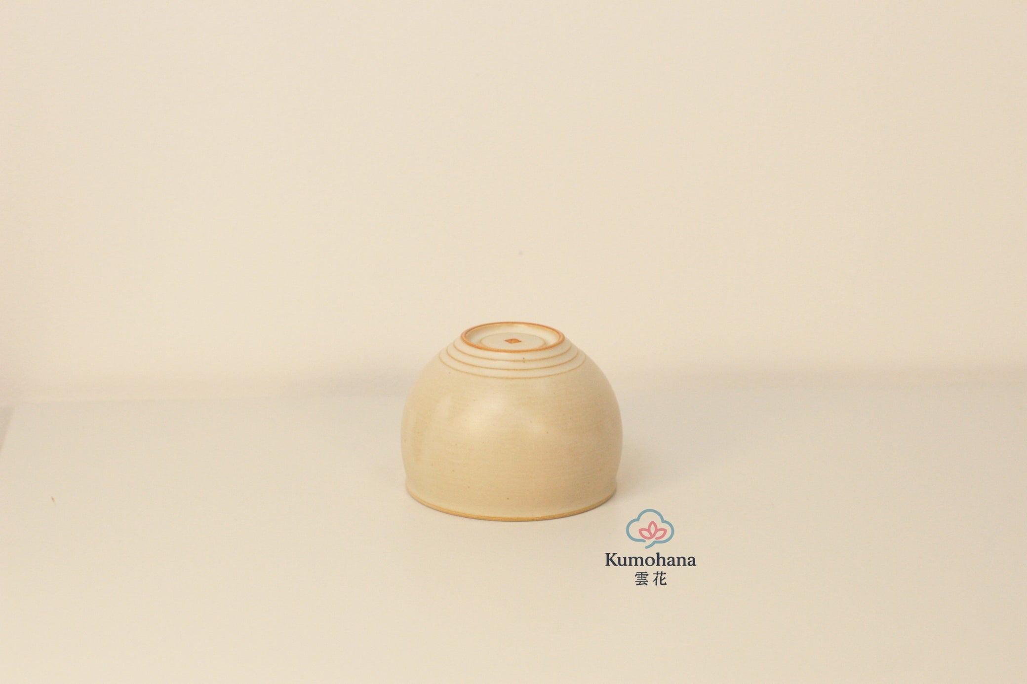 HANDMADE JAPANESE MATCHA BOWL | BEIGE MOUNT FUJI | TOHKEN-GAMA 陶謙窯