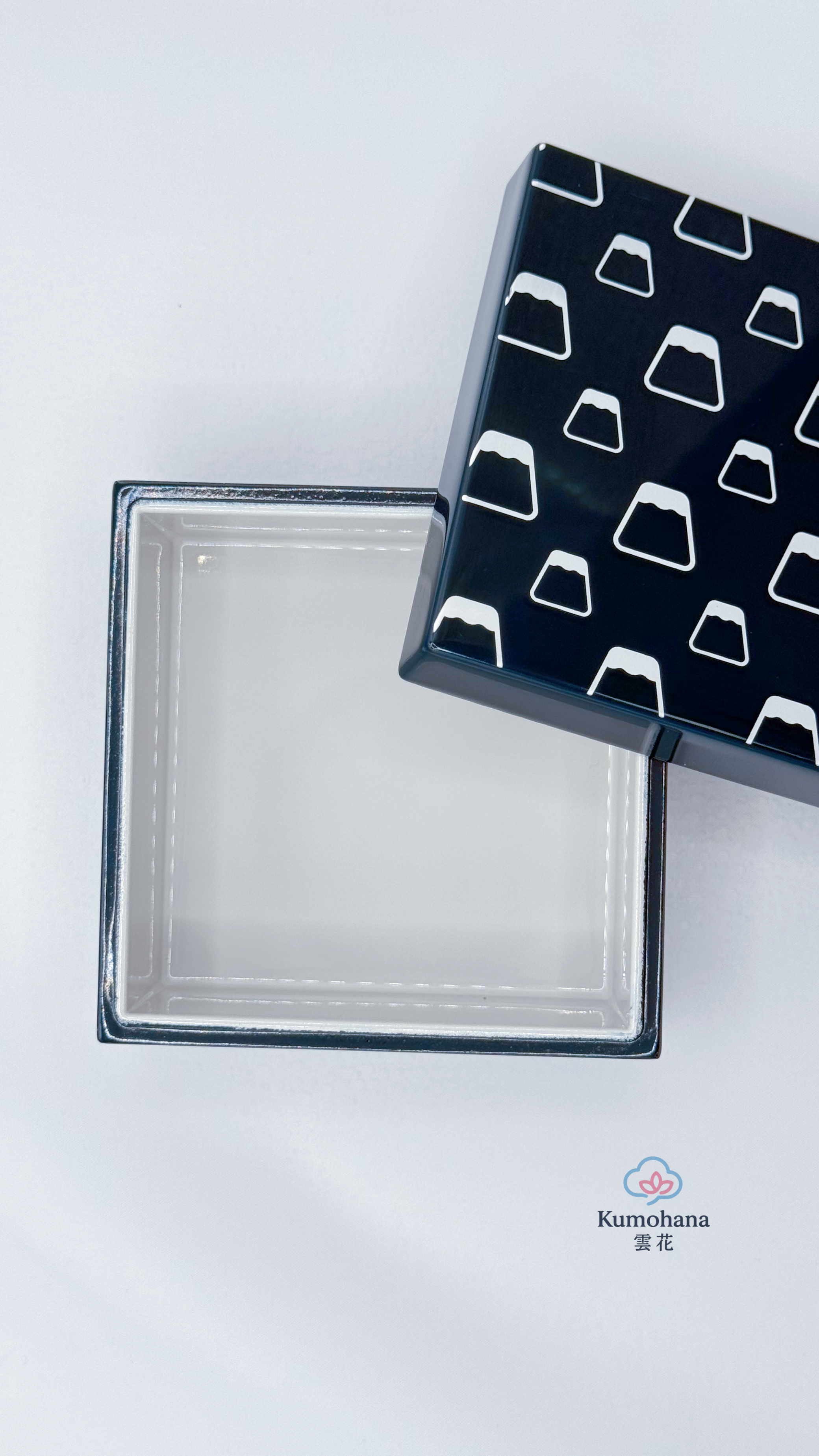 TRADITIONAL JAPANESE URUSHIKO HAKO LACQUER BOX| MOUNT FUJI | ISUKE 井助商店