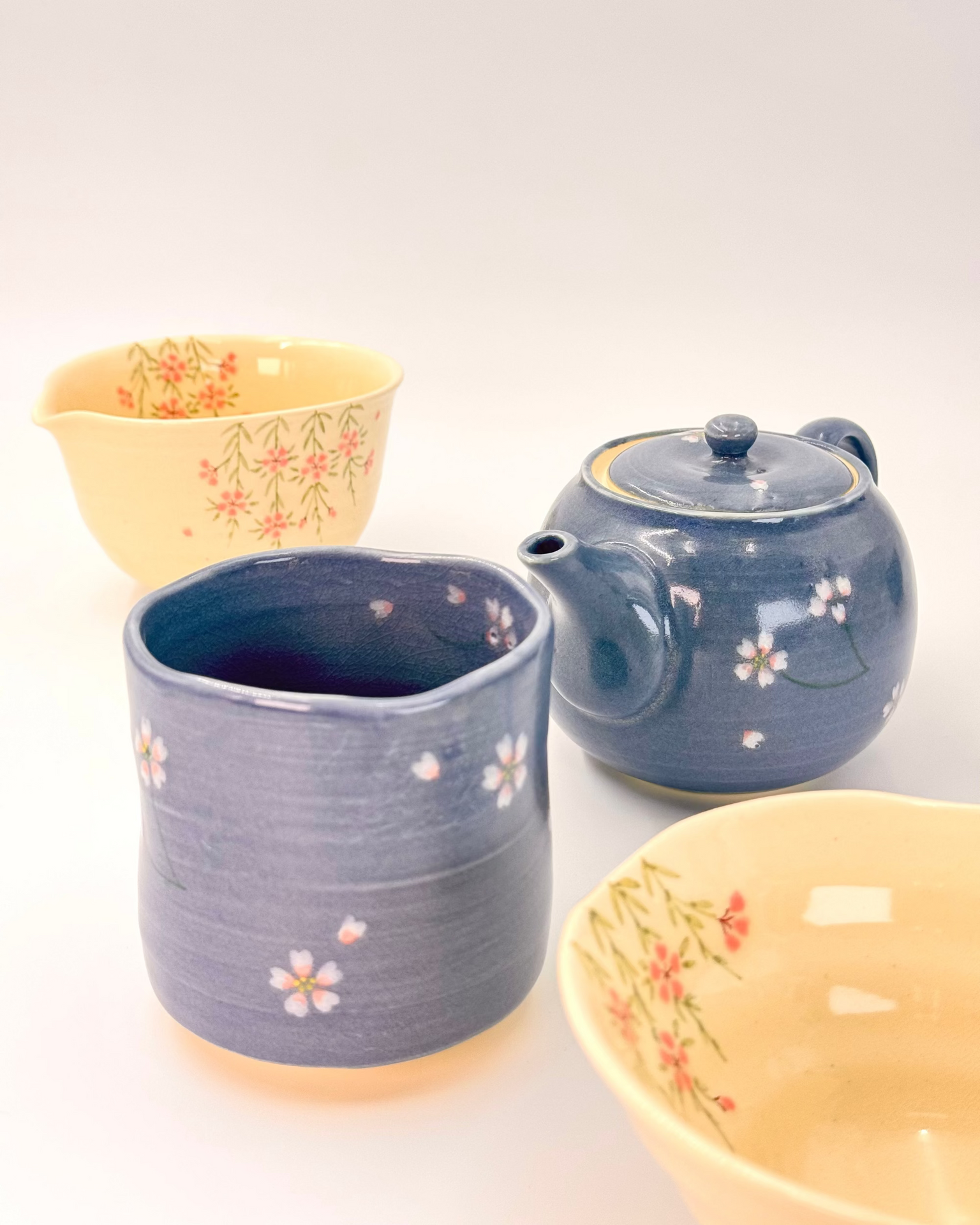 HANDMADE JAPANESE RICE BOWL | GION SAKURA | TOUSENGAMA 陶泉窯
