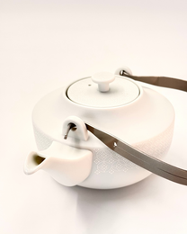 HANDMADE JAPANESE NAGIKA TEAPOT | NISHIKAWA JAPAN