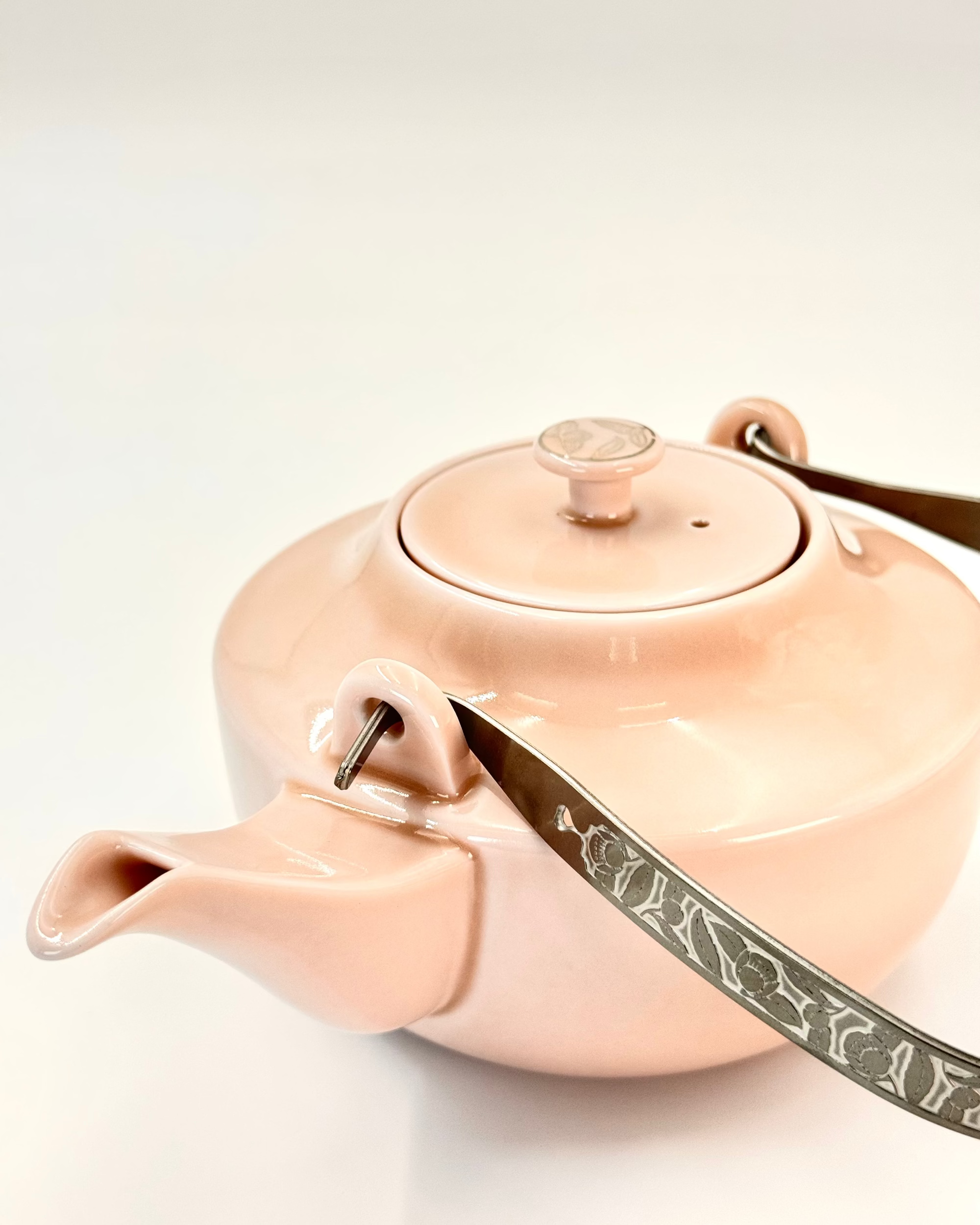 HANDMADE JAPANESE KAUN TEAPOT | NISHIKAWA JAPAN