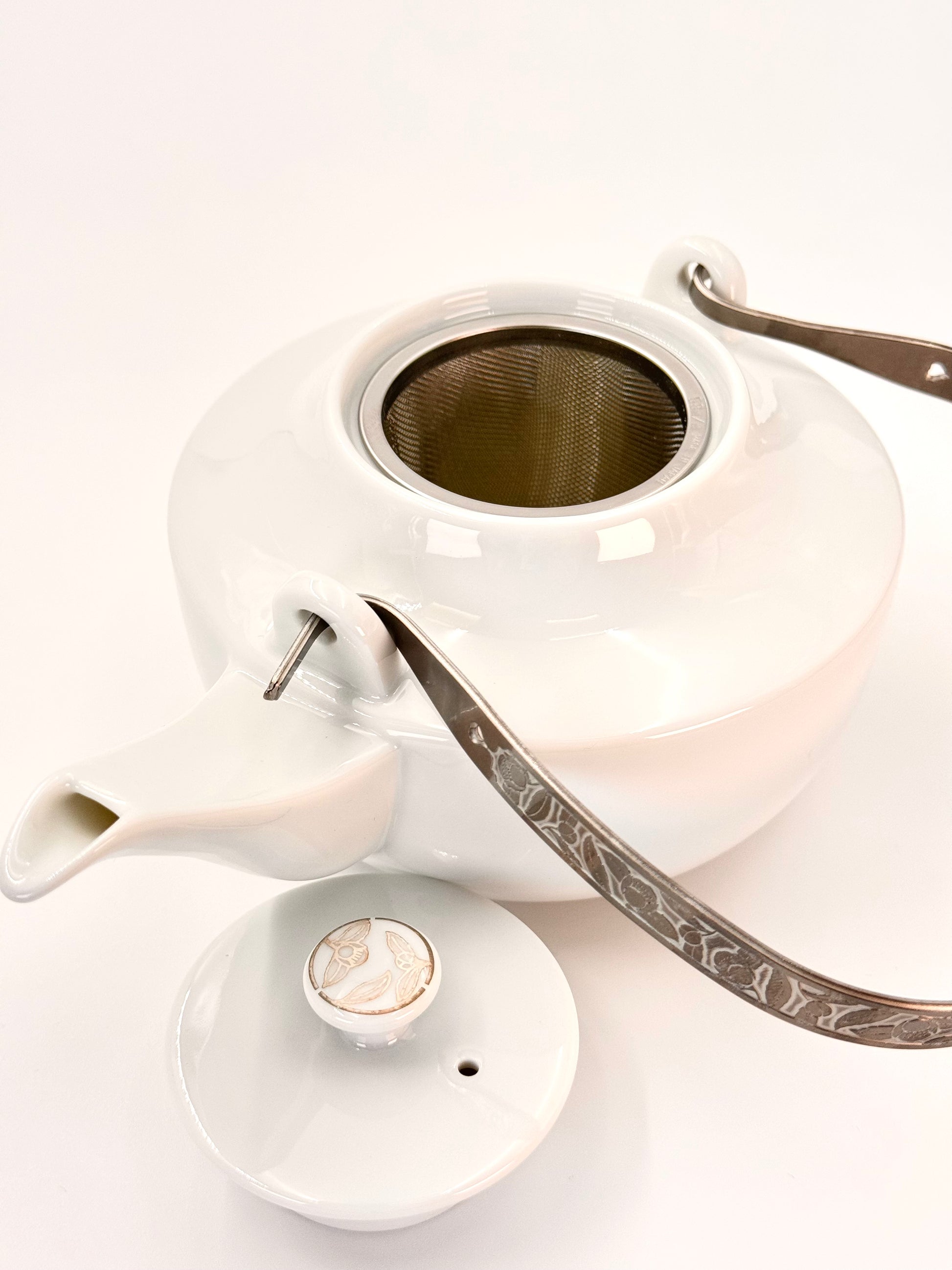 HANDMADE JAPANESE HAKURO TEAPOT | NISHIKAWA JAPAN