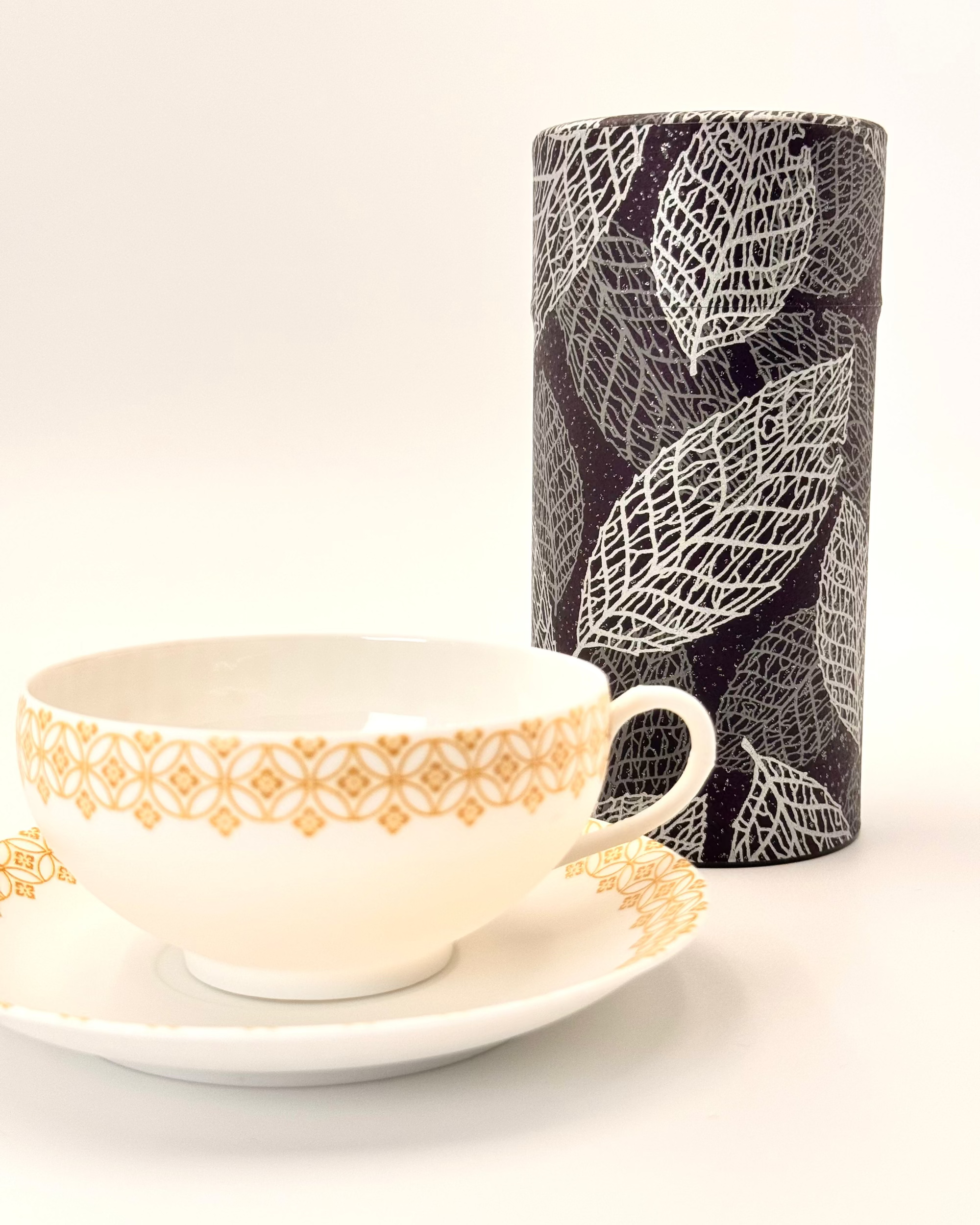 KYOTO YUZEN WASHI TEA CANISTER | SILVER BLACK | NISHIKAWA