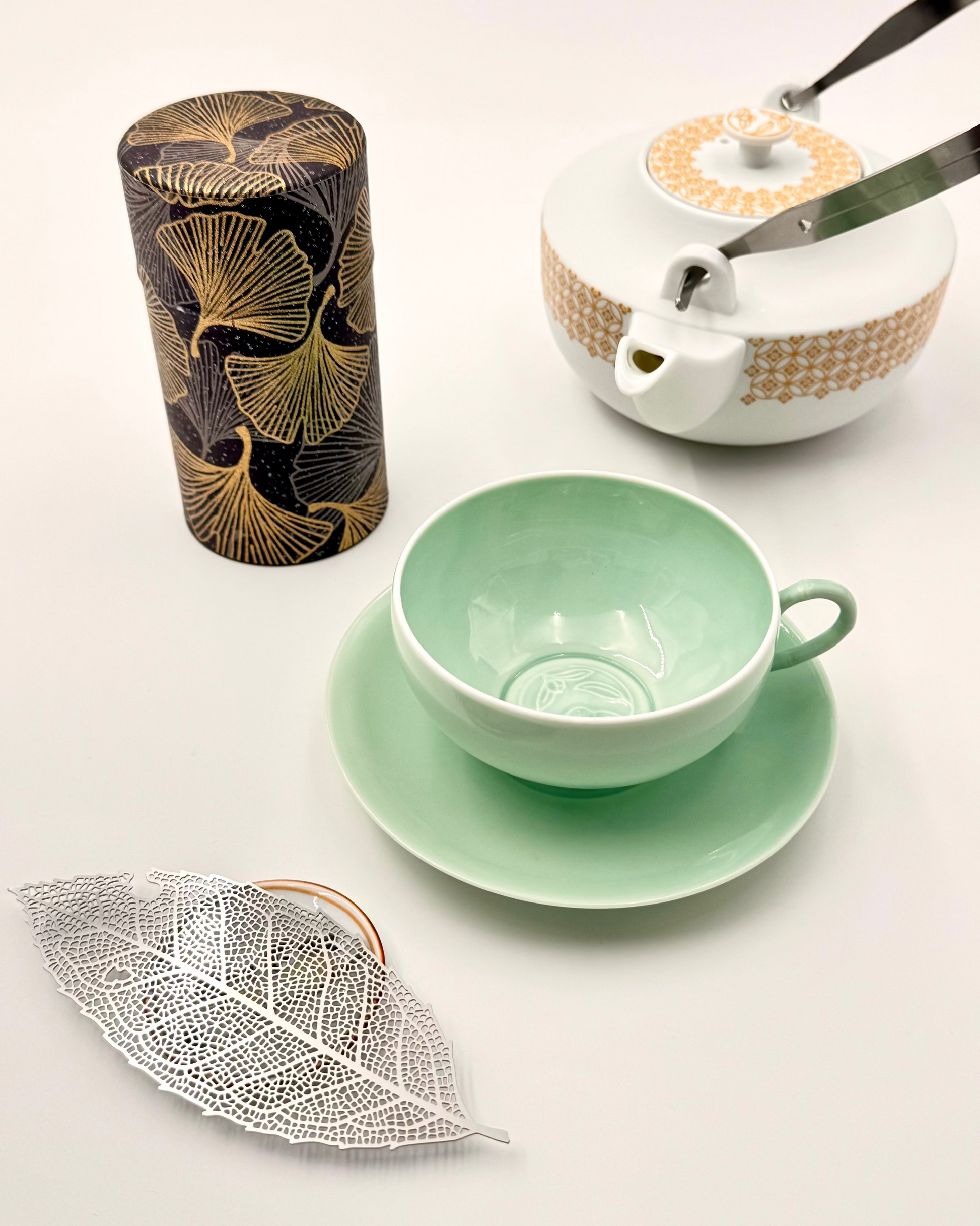 JAPANESE STAINLESS STEEL TEA LEAF COASTER &amp; TEA STRAINER | NISHIKAWA