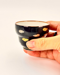 KIYOMIZU WARE SAKE CUP | KUROMAKI GOLD &amp; SILVER CRANES | 黒蒔金銀鶴 | NISHIKAWA