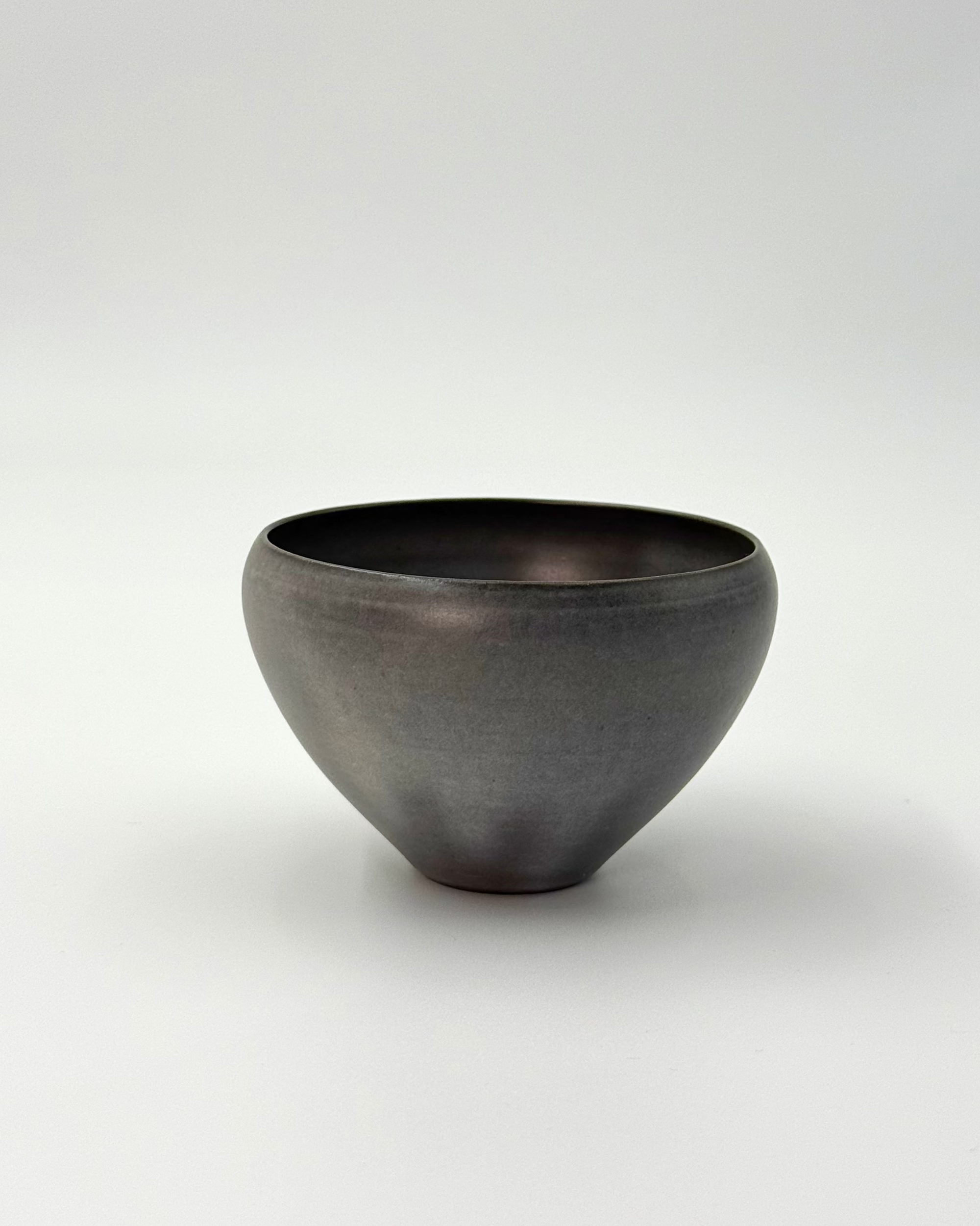 HANDMADE LARGE JAPANESE GUINOMI SAKE CUP |TOHKEN-GAMA 陶謙窯