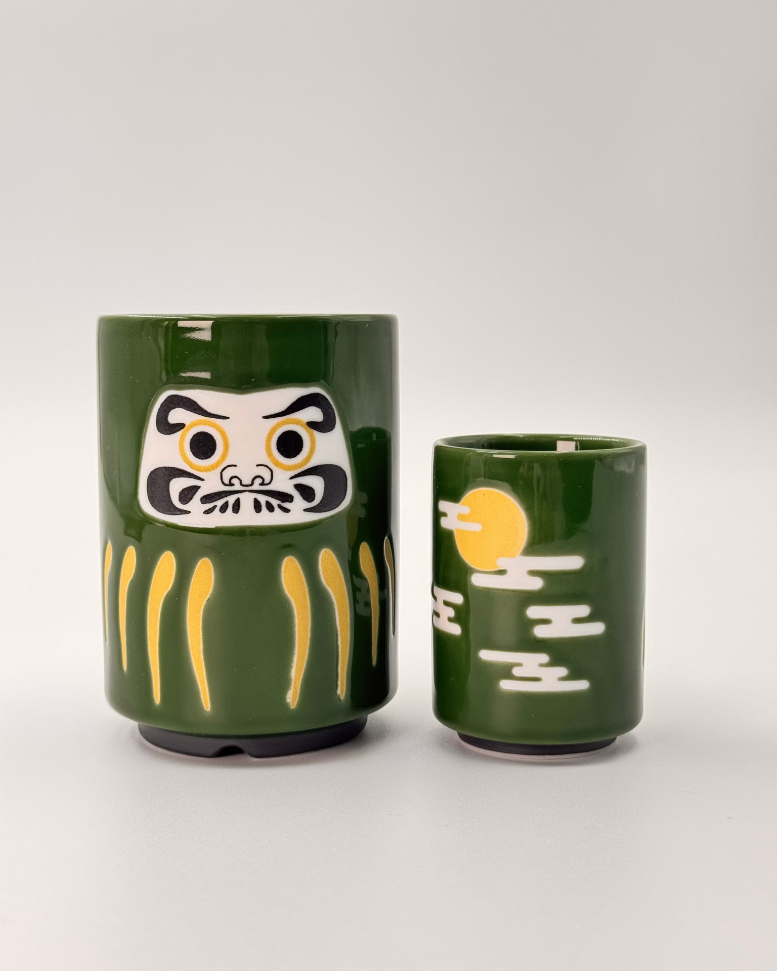 JAPANESE CERAMIC TEA CUP | GREEN DARUMA | MINO WARE 美濃土産