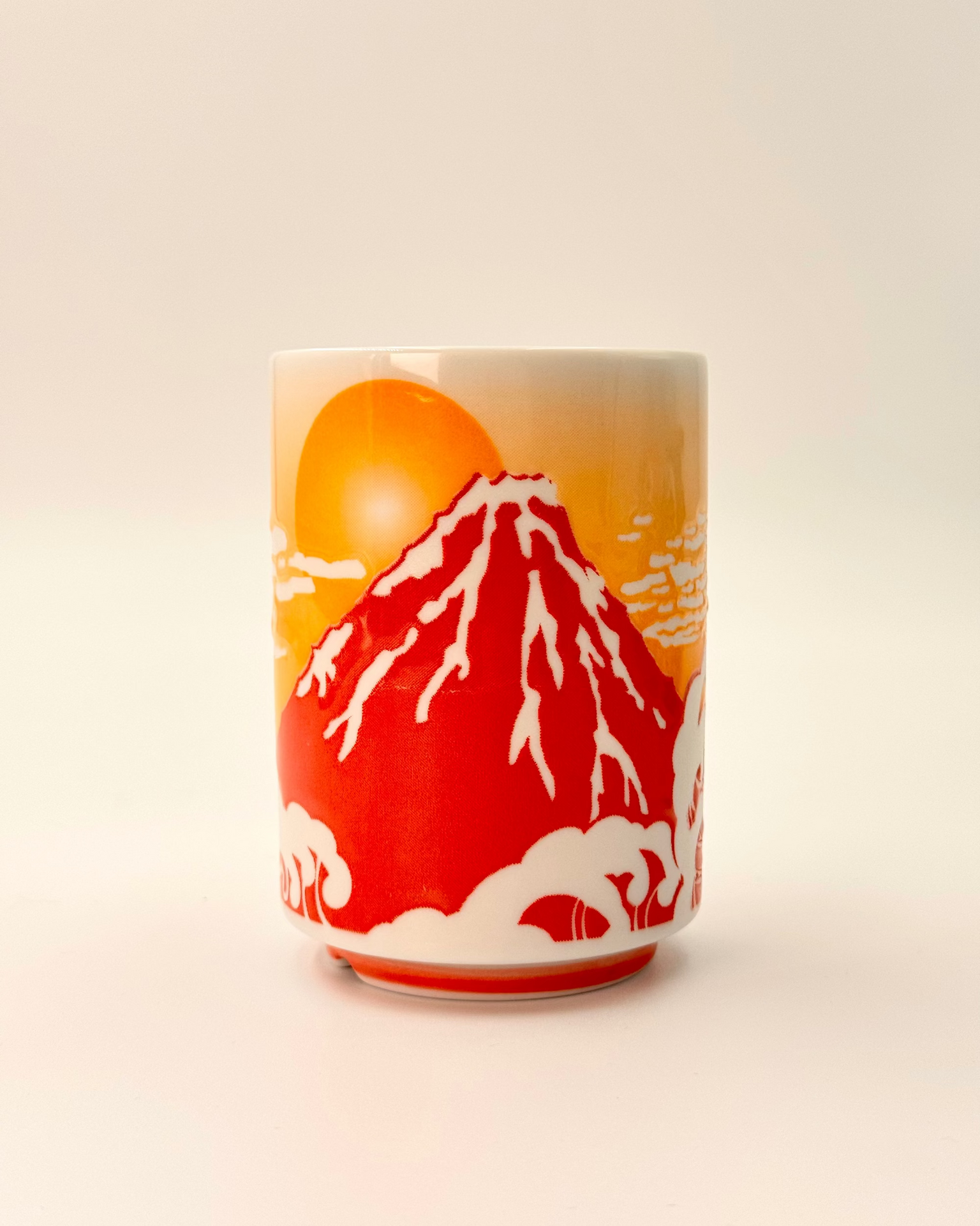 JAPANESE CERAMIC TEA CUP | RED FUJISAN | MINO WARE 美濃土産