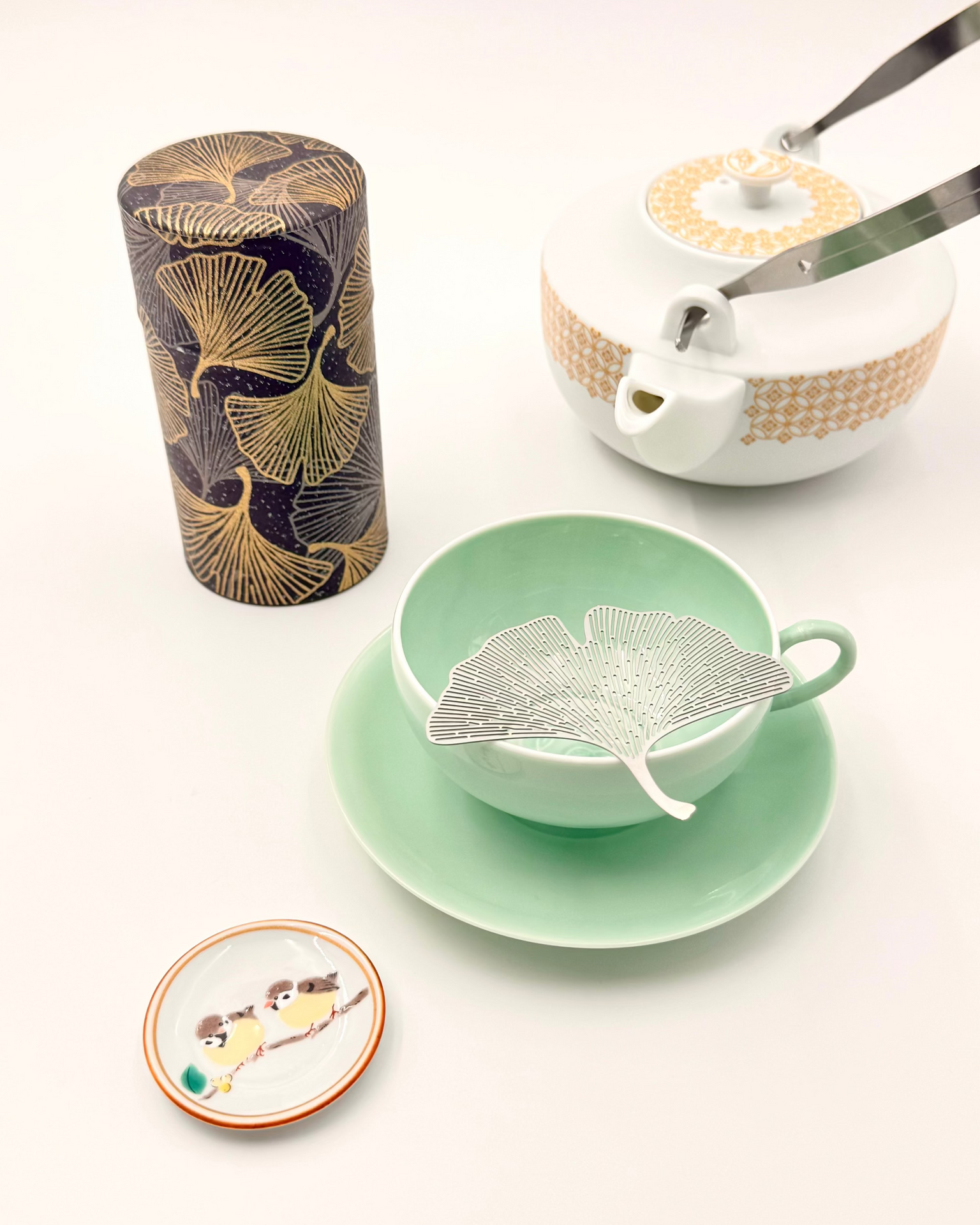 JAPANESE STAINLESS STEEL GINKGO LEAF COASTER &amp; TEA STRAINER | NISHIKAWA