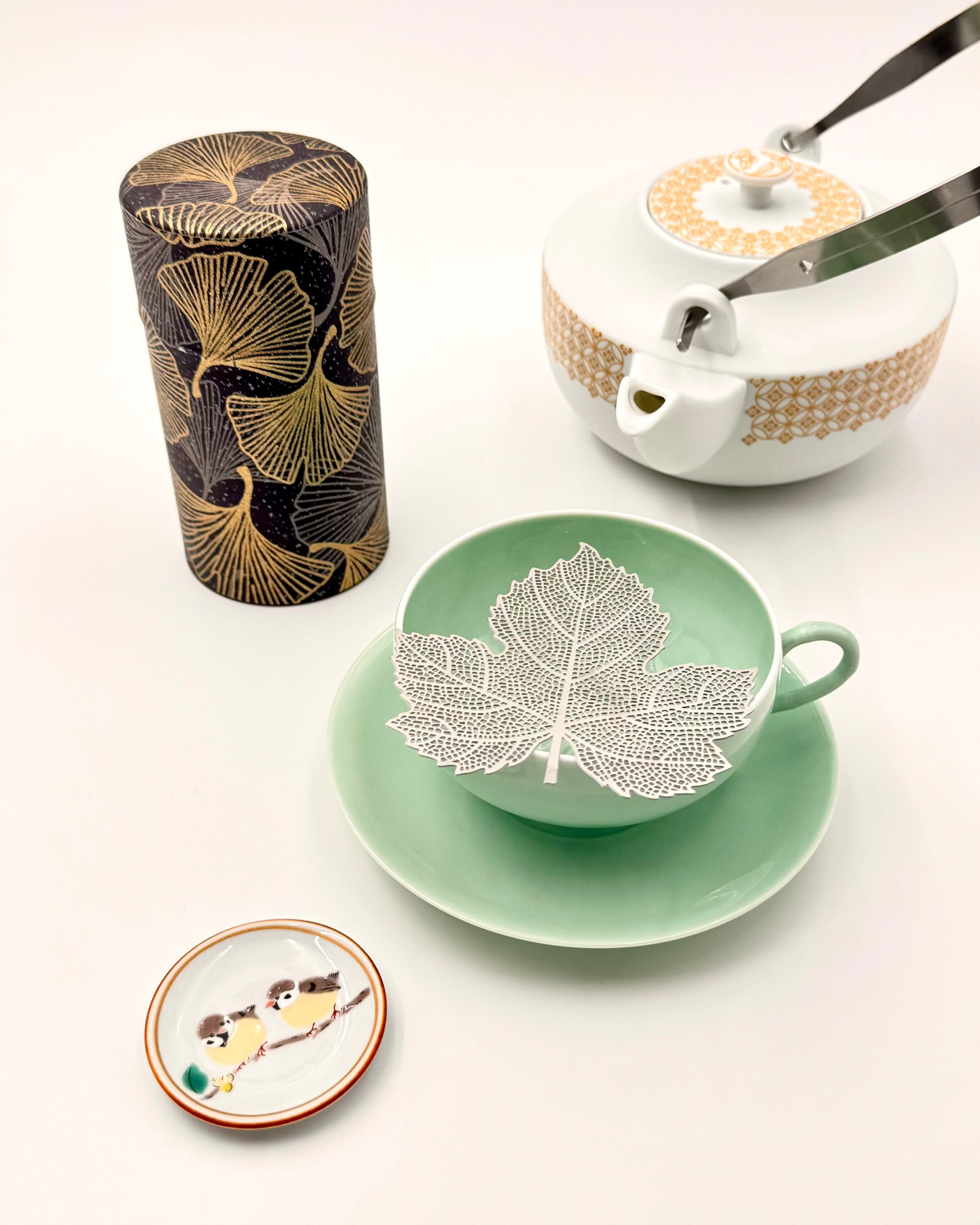 JAPANESE STAINLESS STEEL MAPLE LEAF COASTER &amp; TEA STRAINER | NISHIKAWA