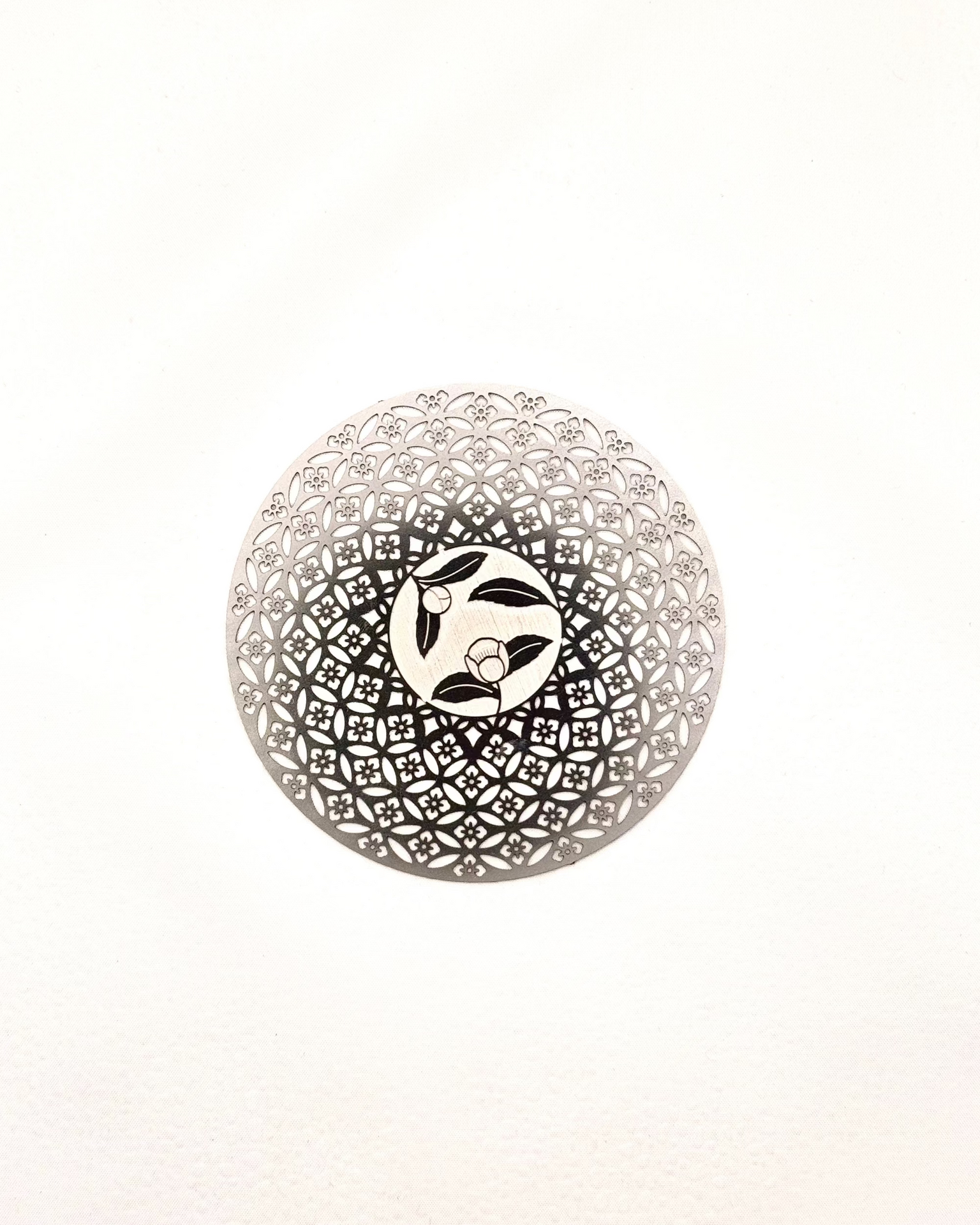 JAPANESE STAINLESS STEEL TEA FLOWER COASTER &amp; TEA STRAINER | NISHIKAWA