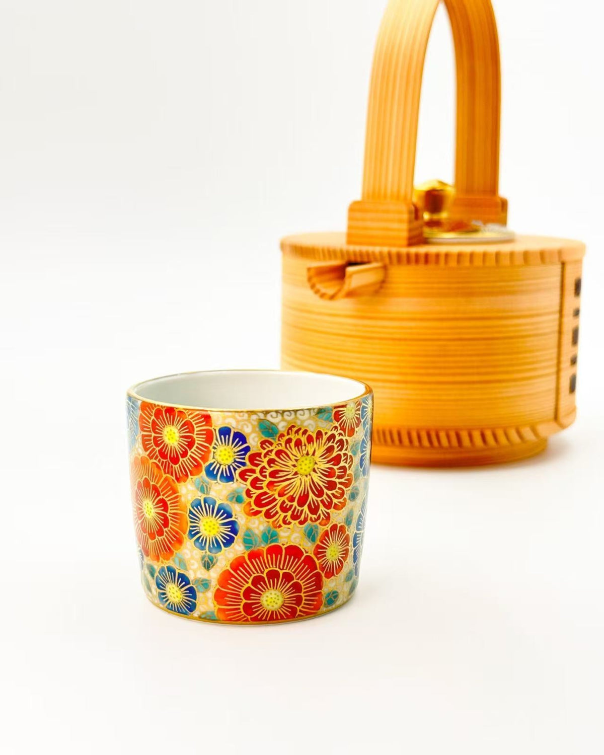KIYOMIZU WARE SAKE CUP  | KINSAI HANAZUME | GUINOMI SAKE CUP | NISHIKAWA
