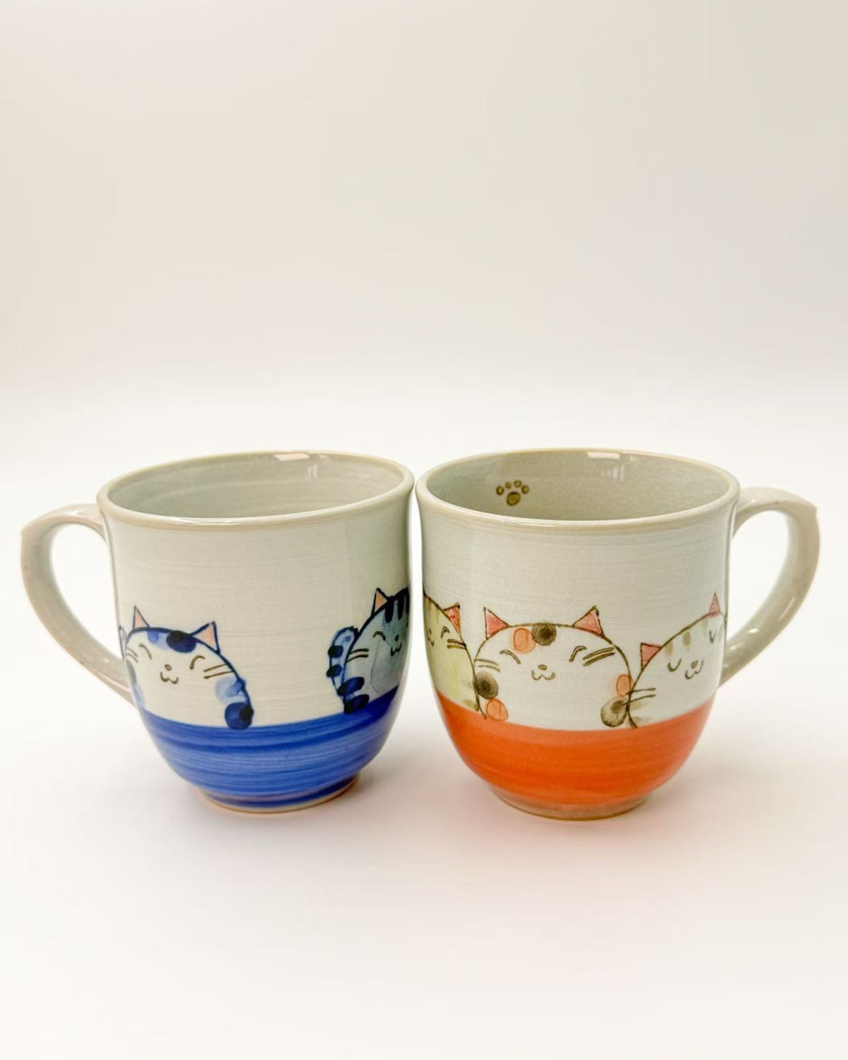 SETO WARE HAND PAINTED CAT MUG | BLUE &amp; RED